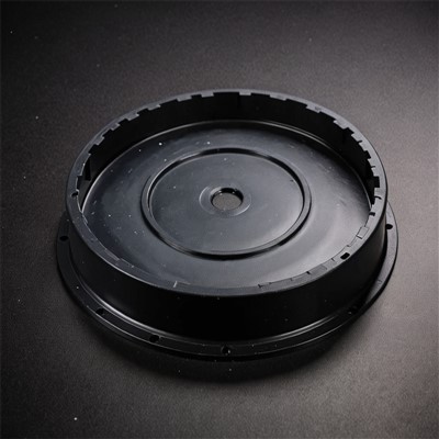 Služby prelisovania plastov